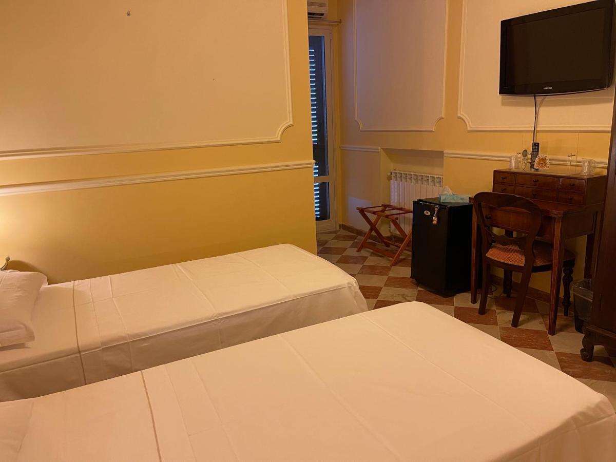 Double or Twin Room Disability Access